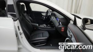Mercedes-Benz CLA-Class CLA250 4MATIC 2025 года из Южной Кореи