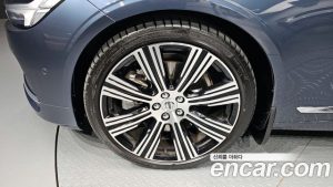 Volvo S90 B6 AWD ULTIMATE Bright 2023 года из Южной Кореи