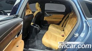 Volvo S90 B6 AWD ULTIMATE Bright 2023 года из Южной Кореи