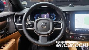 Volvo S90 B6 AWD ULTIMATE Bright 2023 года из Южной Кореи