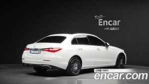 Mercedes-Benz C-Class C200 Avantgarde 2025 года из Южной Кореи