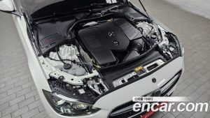 Mercedes-Benz C-Class C200 Avantgarde 2025 года из Южной Кореи