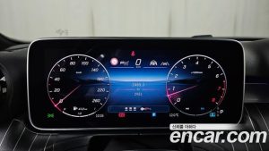 Mercedes-Benz C-Class C200 Avantgarde 2025 года из Южной Кореи