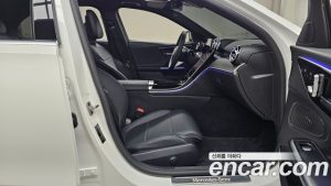 Mercedes-Benz C-Class C200 Avantgarde 2025 года из Южной Кореи