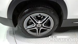 Mercedes-Benz GLB-Class GLB250 4MATIC 2023 года из Южной Кореи