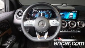 Mercedes-Benz GLB-Class GLB250 4MATIC 2023 года из Южной Кореи