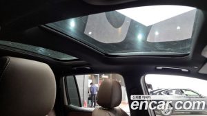 Mercedes-Benz GLB-Class GLB250 4MATIC 2023 года из Южной Кореи