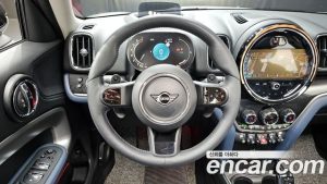 Mini Countryman ALL4 CLASSIC COMFORT PACK 2023 года из Южной Кореи