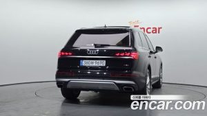 Audi Q7 55 TFSI 4WD 2025 года из Южной Кореи