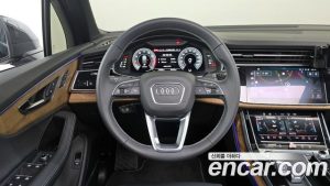 Audi Q7 55 TFSI 4WD 2025 года из Южной Кореи