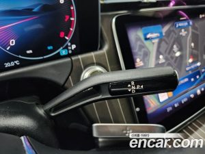 Mercedes-Benz E-Class E300 4MATIC Exclusive 2025 года из Южной Кореи