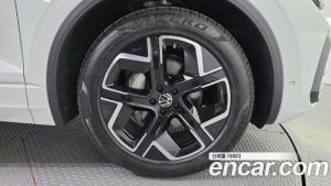 Volkswagen Touareg 3.0 TDI Prestige 2026 года из Южной Кореи