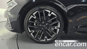 Kia K5 1.6 Turbo 2024 года из Южной Кореи