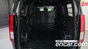 Hyundai Staria Wagon 5 2024 года из Южной Кореи