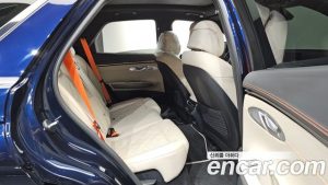 Genesis GV70 2.5T Бензин AWD 2025 года из Южной Кореи