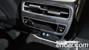Genesis GV70 2.5T Бензин AWD 2025 года из Южной Кореи