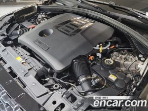 Land Rover Range Rover Velar 3.0 P400 R-Dynamic HSE 2022 года из Южной Кореи