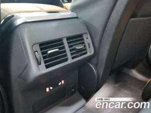 Land Rover Range Rover Velar 3.0 P400 R-Dynamic HSE 2022 года из Южной Кореи