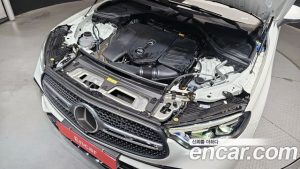 Mercedes-Benz GLC-Class GLC300 4MATIC Coupe 2024 года из Южной Кореи