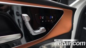 Mercedes-Benz GLC-Class GLC300 4MATIC Coupe 2024 года из Южной Кореи