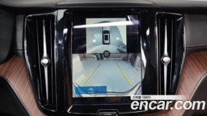 Volvo XC60 B6 ULTIMATE Bright 2024 года из Южной Кореи