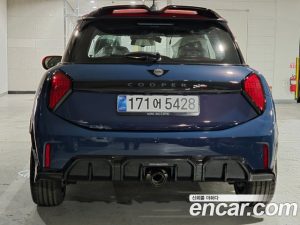Mini Cooper JCW 2025 года из Южной Кореи