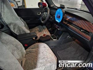 Mini Cooper JCW 2025 года из Южной Кореи