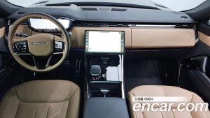 Land Rover Range Rover Sport P550E Dynamic HSE 2025 года из Южной Кореи
