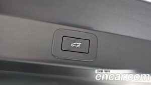 Land Rover Range Rover Sport P550E Dynamic HSE 2025 года из Южной Кореи