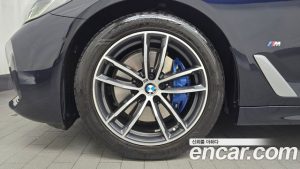 BMW 5-Series 520i M Sport 2023 года из Южной Кореи