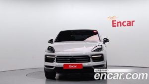 Porsche Cayenne 3.0 Coupe 2023 года из Южной Кореи