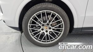 Porsche Cayenne 3.0 Coupe 2023 года из Южной Кореи