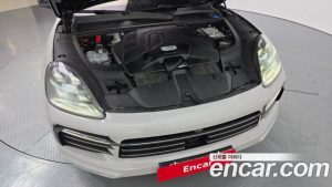 Porsche Cayenne 3.0 Coupe 2023 года из Южной Кореи