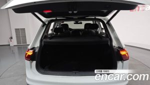Volkswagen Tiguan 2.0 TDI Prestige 2023 года из Южной Кореи