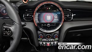 Mini Cooper Convertible JCW 2023 года из Южной Кореи