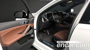 BMW X6 xDrive40i M Sport 2025 года из Южной Кореи