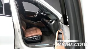 BMW X6 xDrive40i M Sport 2025 года из Южной Кореи