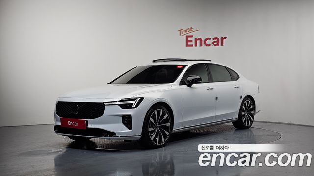 Volvo S90 B5 Ultra темный 2026 года из Кореи
