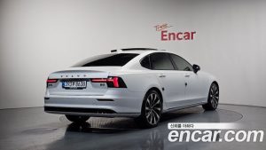 Volvo S90 B5 Ultra темный 2026 года из Южной Кореи