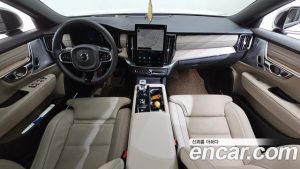 Volvo S90 B5 Ultra темный 2026 года из Южной Кореи