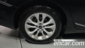 Kia K8 2.5 Бензин 2WD 2024 года из Южной Кореи