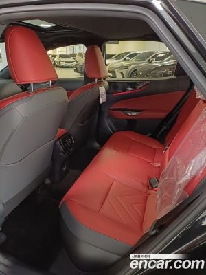 Lexus NX Premium 2025 года из Южной Кореи