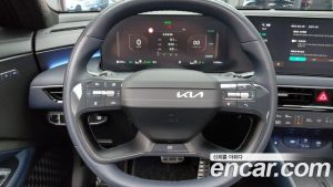 Kia K8 Signature Black 2025 года из Южной Кореи