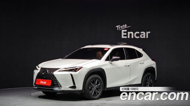 Lexus UX 2.0 2WD 2024 года из Кореи