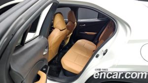 Lexus UX 2.0 2WD 2024 года из Южной Кореи