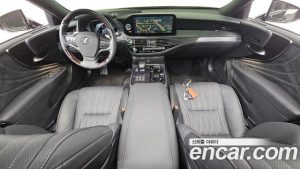 Lexus LS 3.5 Luxury AWD 2023 года из Южной Кореи