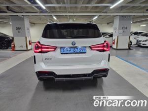 BMW iX3 M Sport 2024 года из Южной Кореи