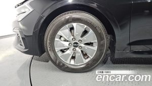 Kia K5 Prestige 2024 года из Южной Кореи