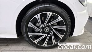 Mercedes-Benz E-Class E300 4MATIC Exclusive 2026 года из Южной Кореи