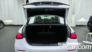 Mercedes-Benz E-Class E300 4MATIC Exclusive 2026 года из Южной Кореи